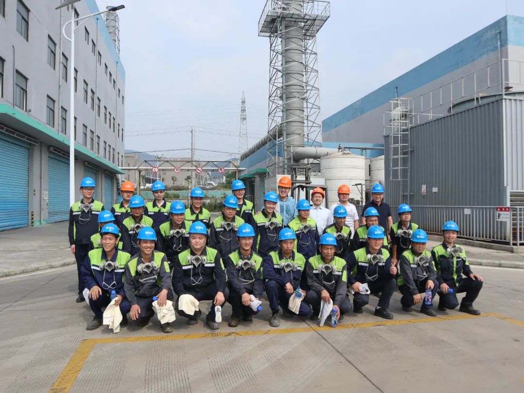 炎炎夏日送清凉，高温慰问沁人心